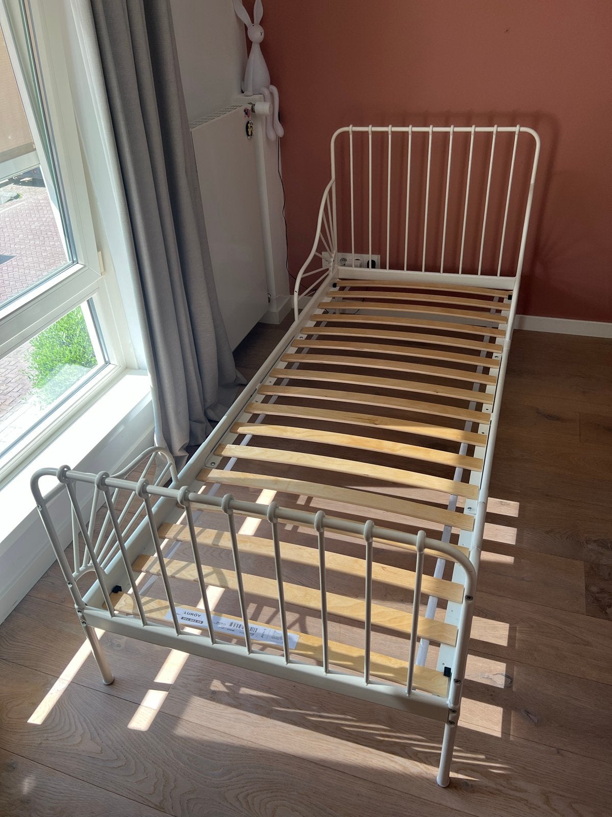 Uitschuifbaar bed wit (80x200cm) incl. lattenbodem, Ophalen, 85 tot 100 cm, Gebruikt, Lattenbodem