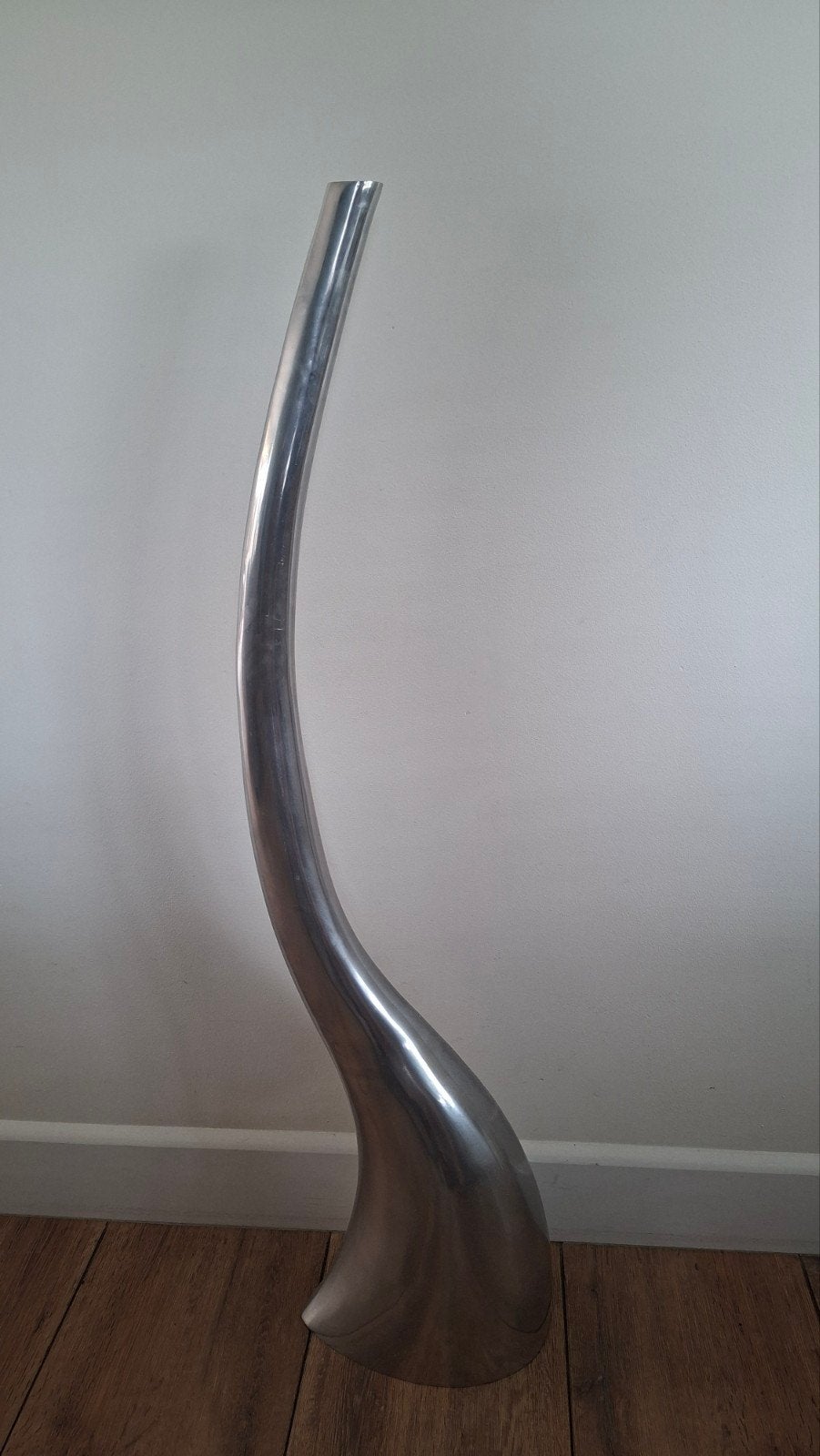Moderne aluminium vaas - 123 cm hoog, Ophalen of Verzenden