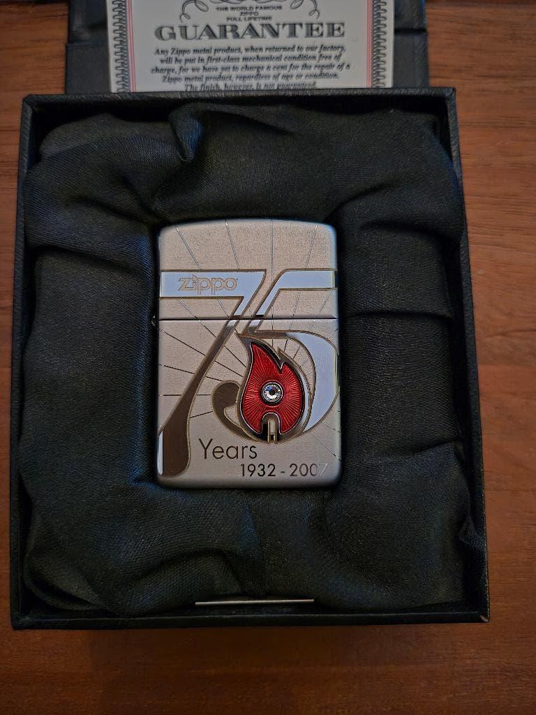 75th anniversary Swarovski edition Zippo, 1/14000 (USA), Ophalen, Nieuw, Aansteker