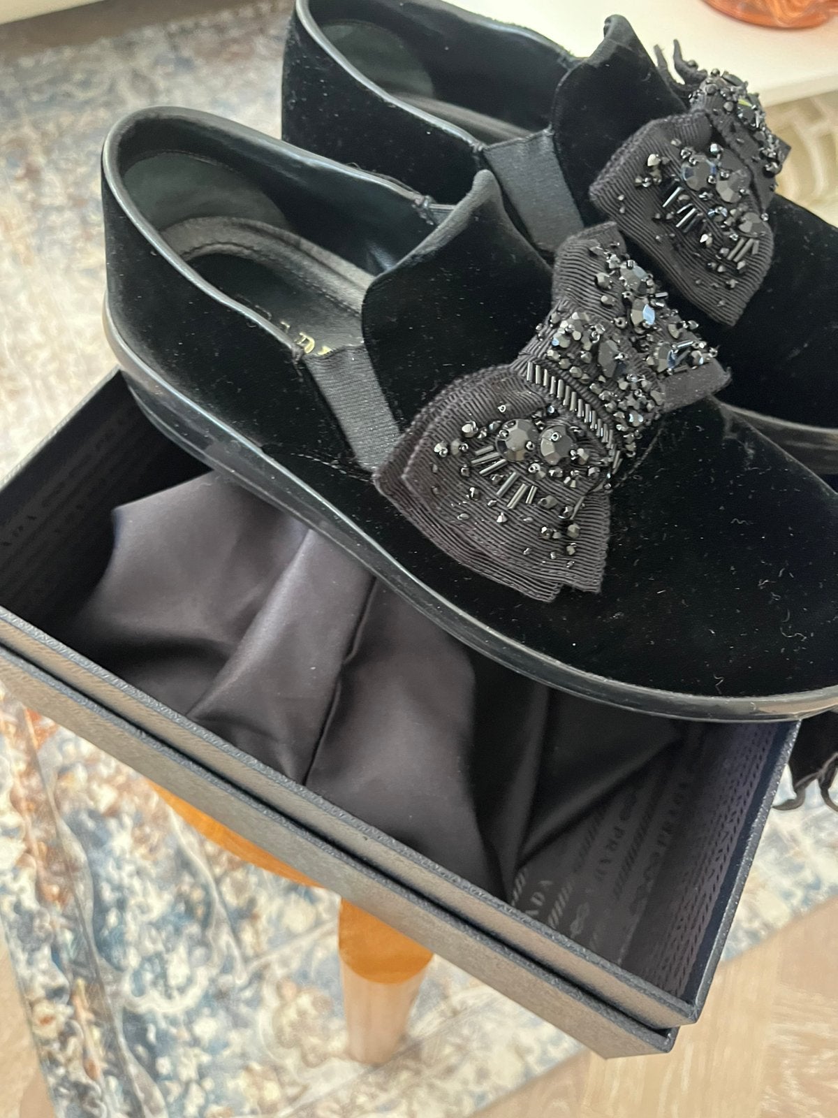 PRADA  instappers leer /velours mt 38, Kleding | Dames, Ophalen of Verzenden, Zo goed als nieuw, Zwart, Instappers