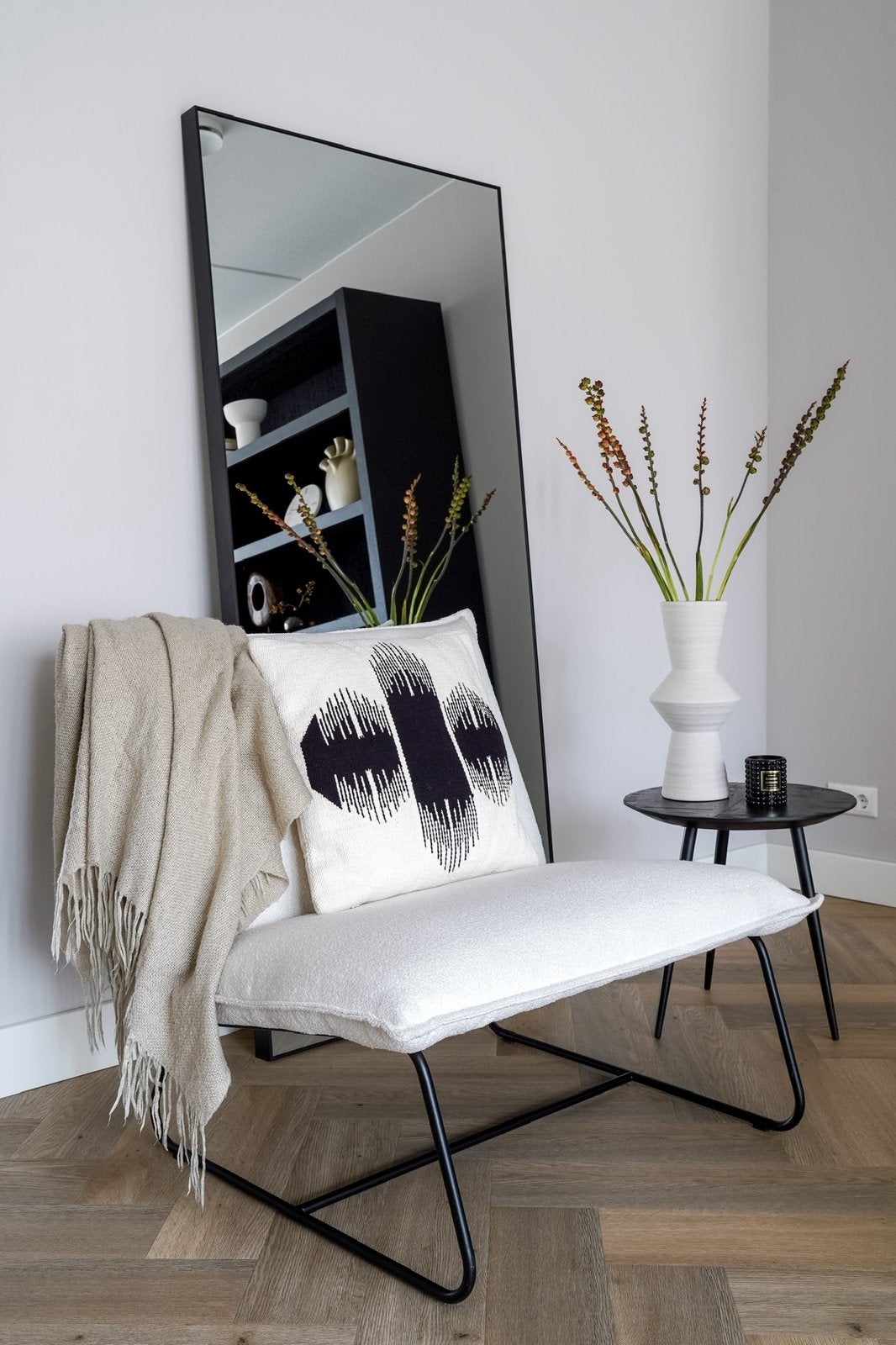 Stijlvolle Zwarte Spiegel met Dunne Rand - 180x80 cm, Huis en Inrichting, Woonaccessoires | Spiegels, Ophalen, Zo goed als nieuw
