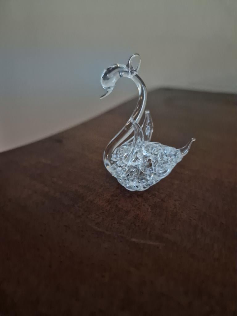 2 beeldjes engel en zwaan swarovski ??, Ophalen of Verzenden, Zo goed als nieuw, Figuurtje