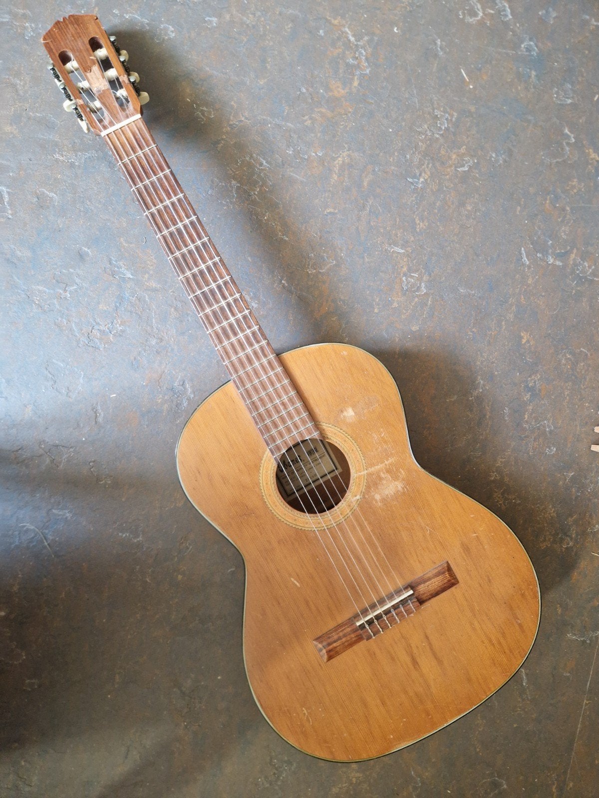 ibanez klassieke gitaar, Ophalen