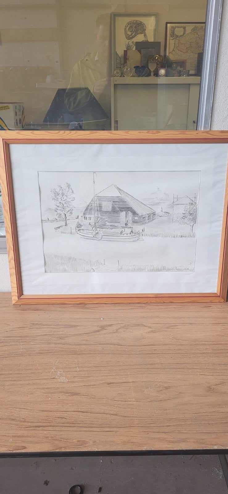 Ingelijste potloodtekening van een boerderij met boot, Ophalen of Verzenden, Tekening, Potloodtekening, Gesigneerd