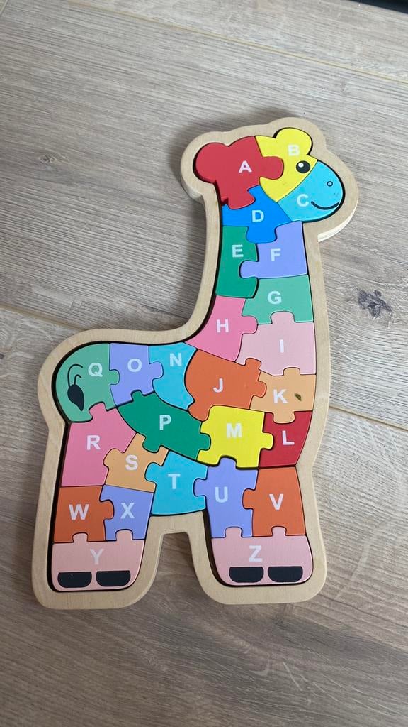 Gratis* houten a tot z puzzel van hema, Kinderen en Baby's, Speelgoed | Kinderpuzzels, Ophalen, 10 tot 50 stukjes, Zo goed als nieuw