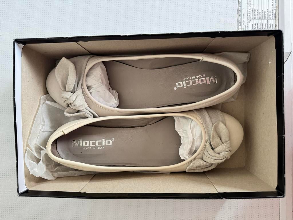 Moccio ballerina's maat 40, Kleding | Dames, Schoenen, Ophalen of Verzenden, Zo goed als nieuw, Beige, Ballerina's
