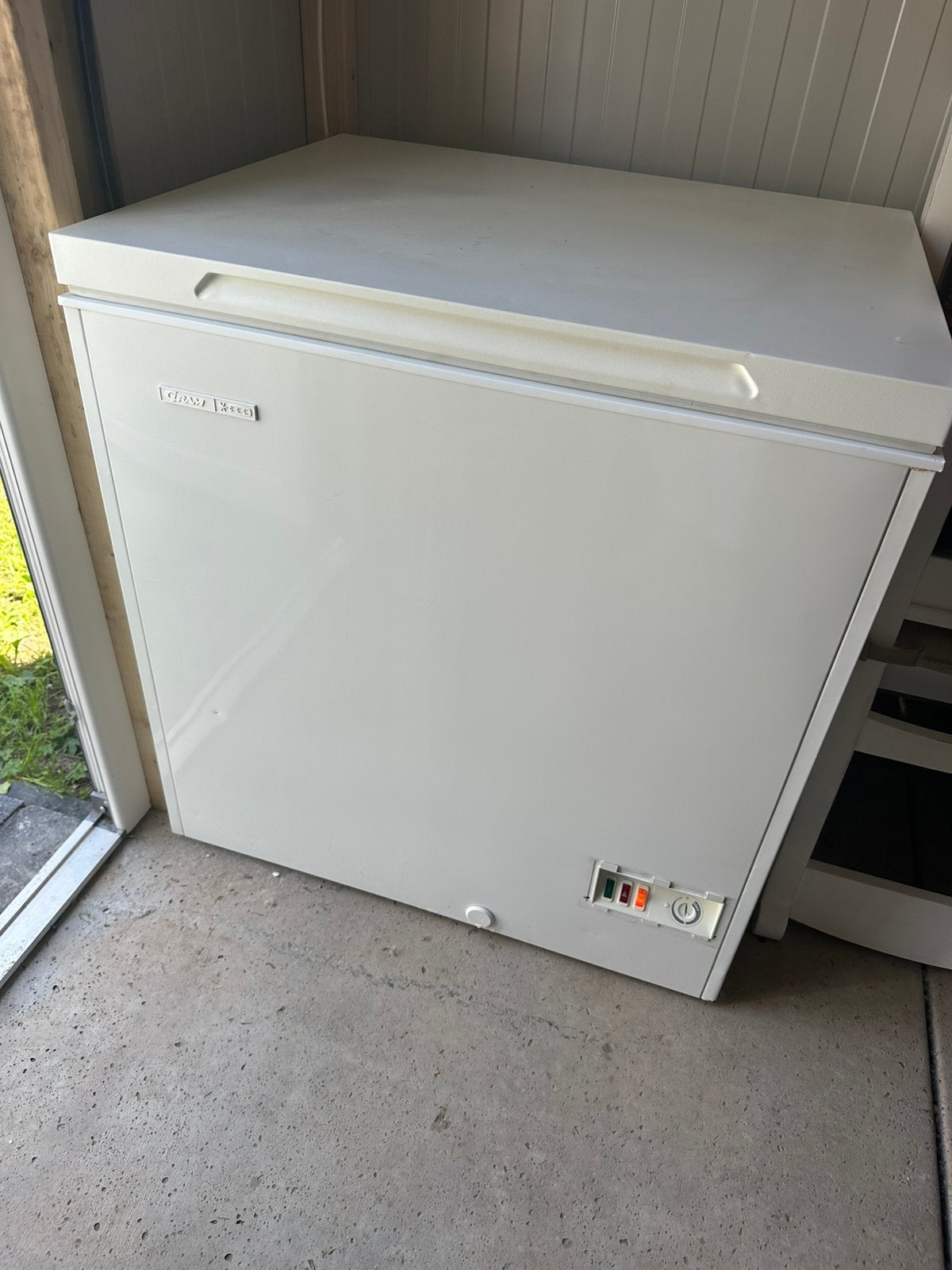 Diepvries ( zeer nette en schoon !!), Witgoed en Apparatuur, Vriezers en Diepvrieskisten, 85 tot 120 cm, Vrieskist, Gebruikt, Ophalen of Verzenden