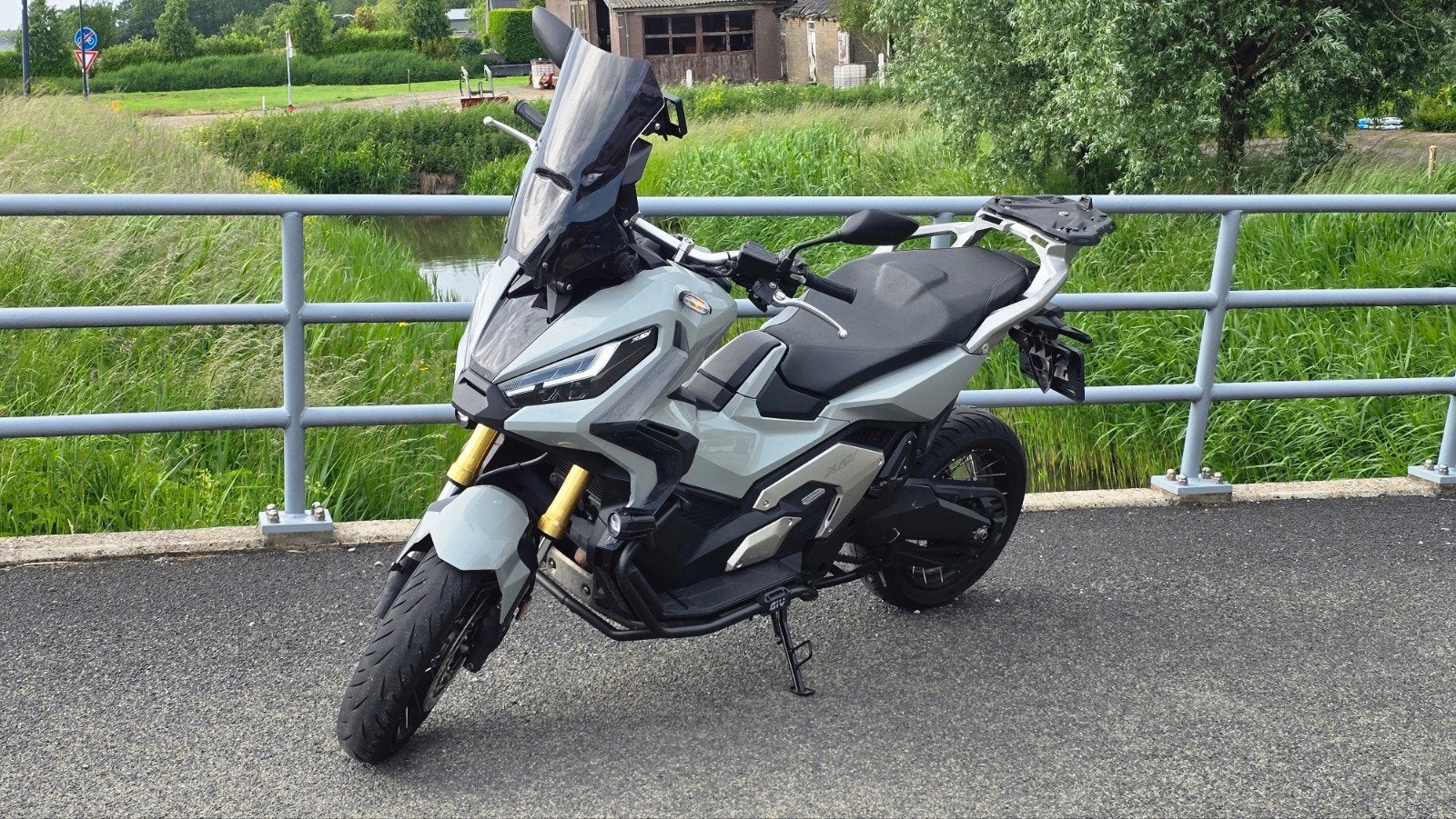 HONDA XADV 750 / A2 / NARDO / KOFFER / ARROW / VERS, 2 cilinders, Sportuitlaat, Occasion, 749 cc