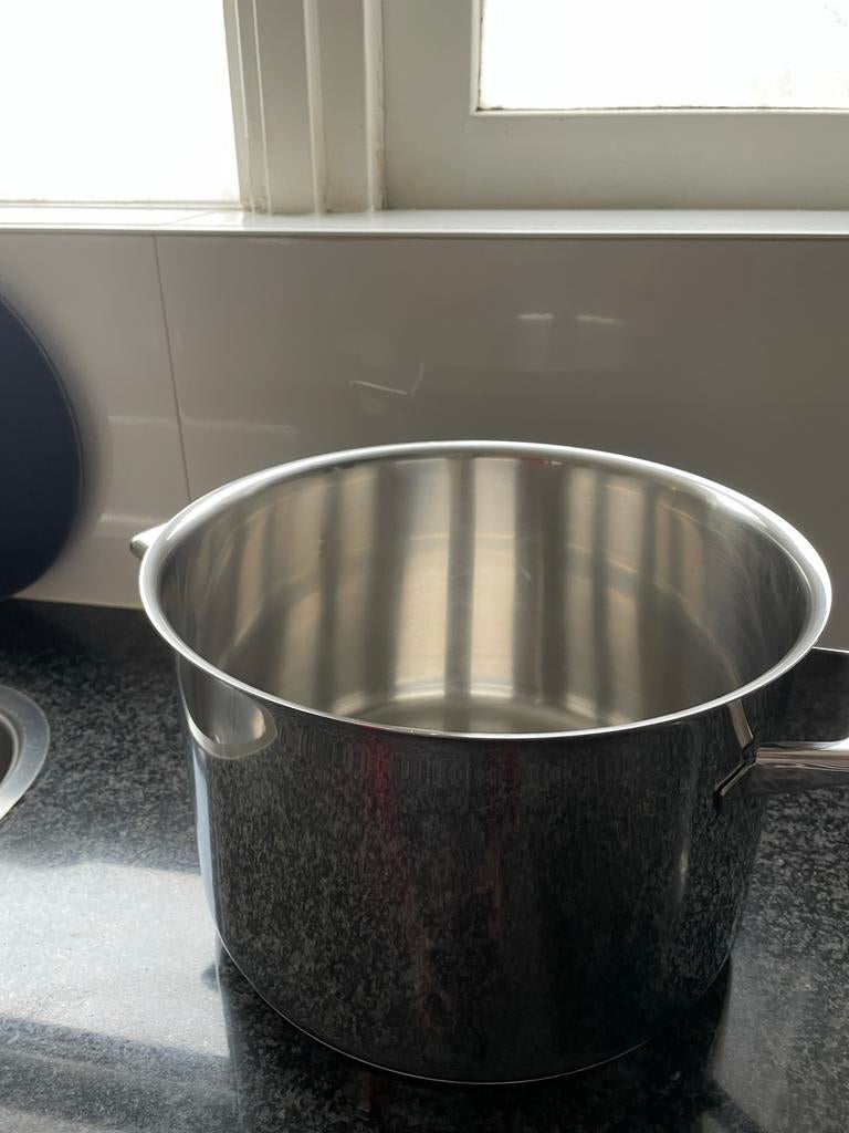 Simtronic RVS Kookpan met Deksel - Zo goed als nieuw, Ophalen of Verzenden, Zo goed als nieuw, Rvs