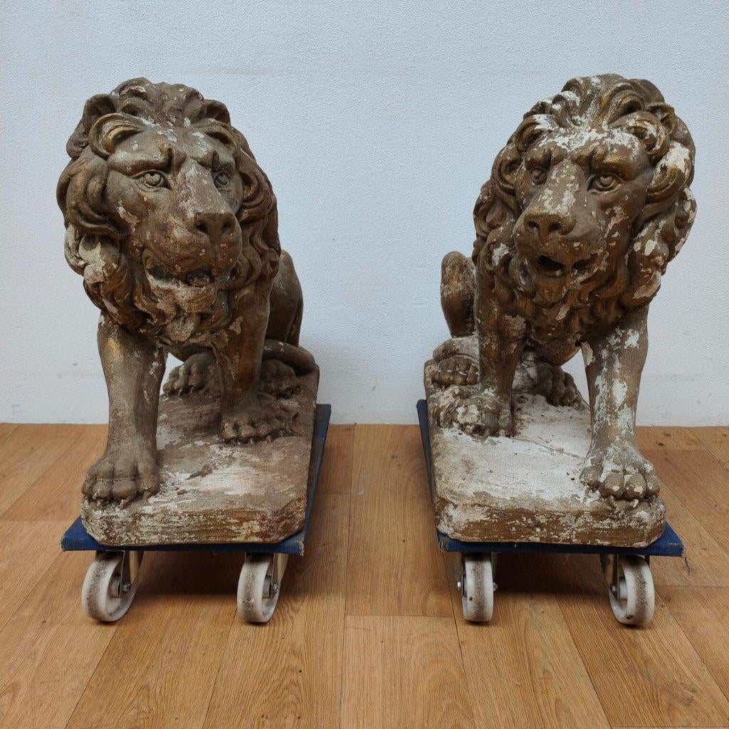Set Tuinbeelden van een Leeuw tuinornament leeuwen Beton, Dierenbeeld, Valkenswaard, Gebruikt, Info@flashbackfurniture.nl