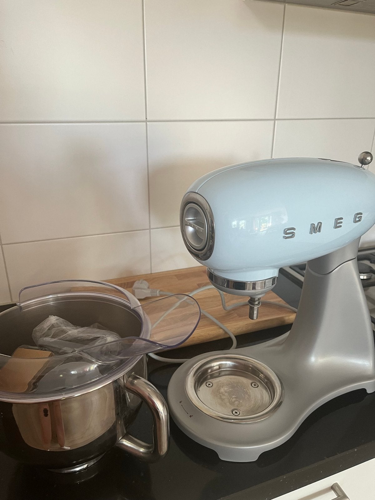 Smeg Keukenmachine - lichtblauw, 4 liter of meer, Ophalen of Verzenden, Zo goed als nieuw, 3 snelheden of meer