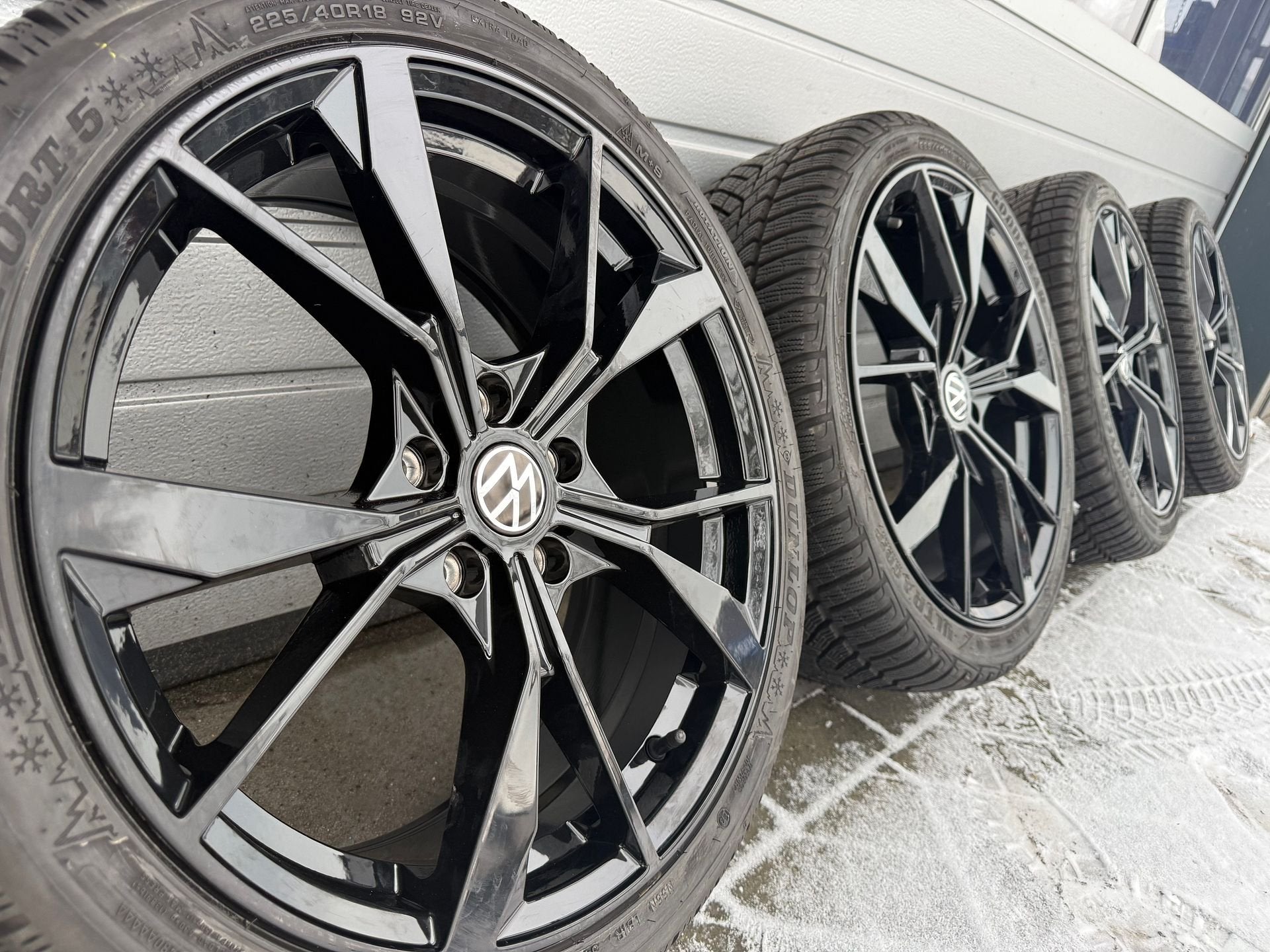 18 inc VW Golf 7 8 MK8 E-golf Touran Caddy Seat Leon velgen, 18 inch, -, -, Banden en Velgen