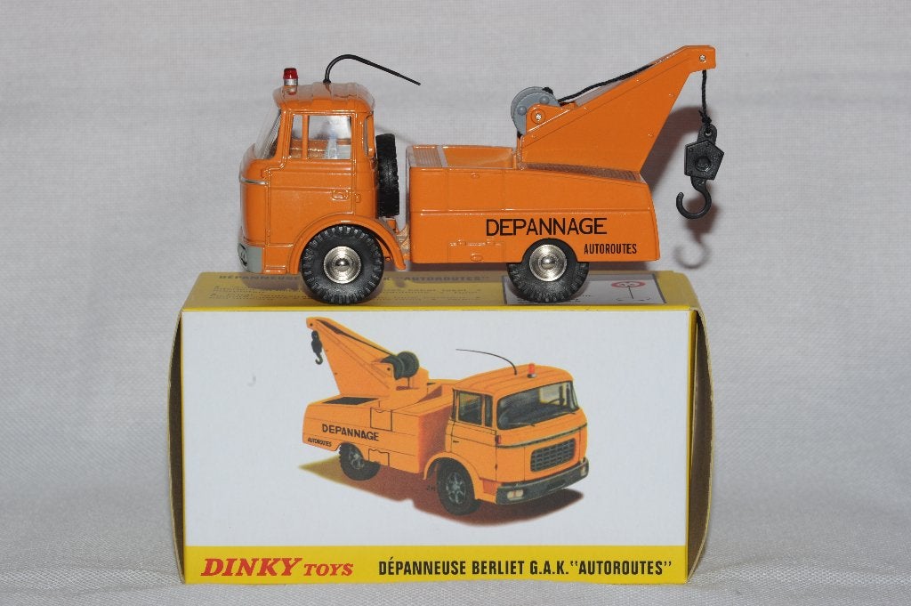 Dinky Toy Berliet Depanneuse autoroutes no589A, Ophalen of Verzenden, Zo goed als nieuw, Auto, Dinky Toys