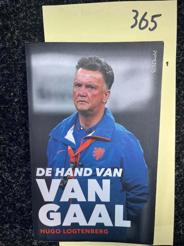 De Hand van Van Gaal - Hugo Logtenberg, Ophalen of Verzenden, Zo goed als nieuw, Balsport