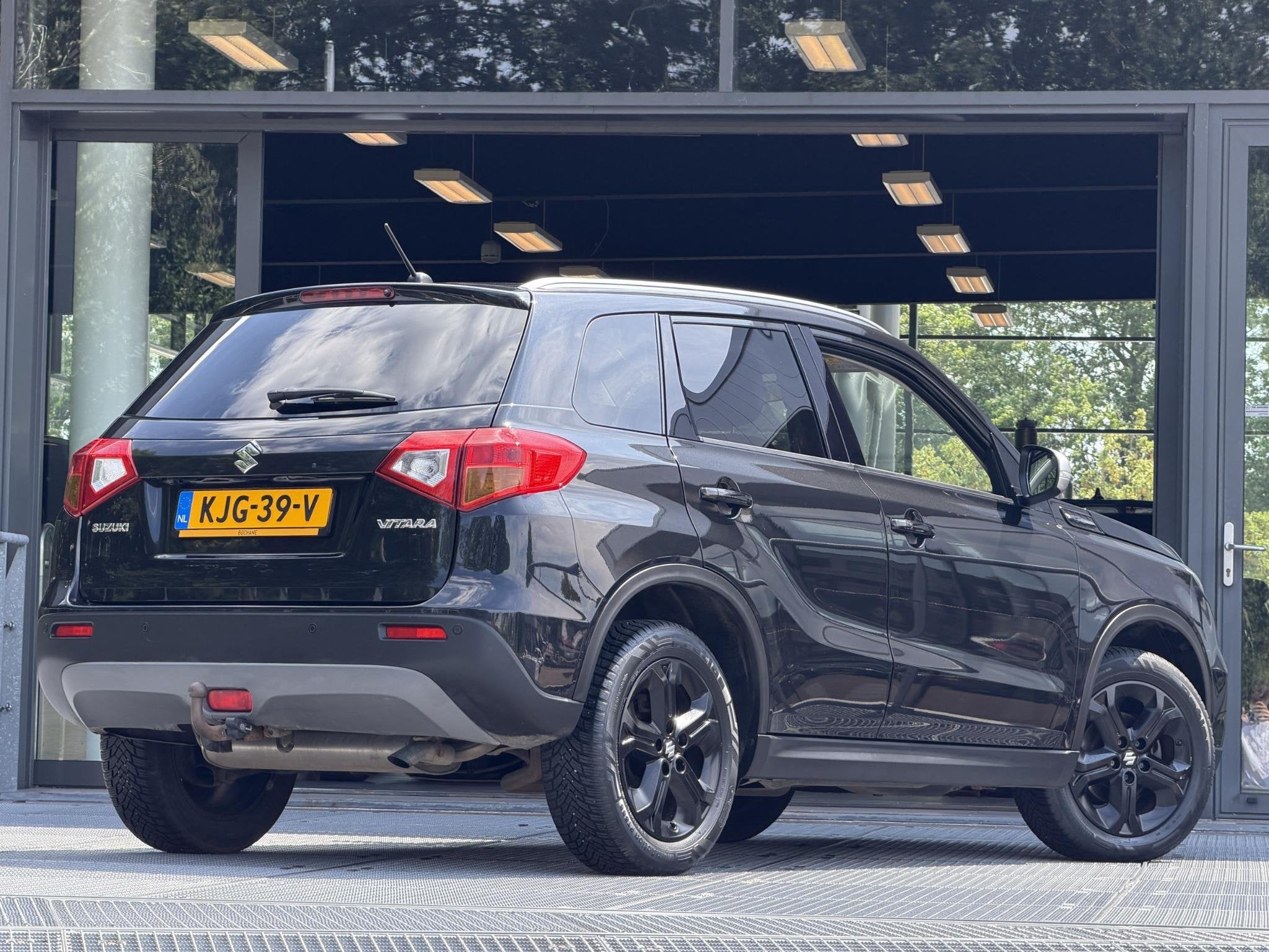 Suzuki Vitara 1.4 S | Trekhaak | Navigatie | Stoelverwarming, Voorwielaandrijving, Gebruikt, Euro 6, 4 cilinders