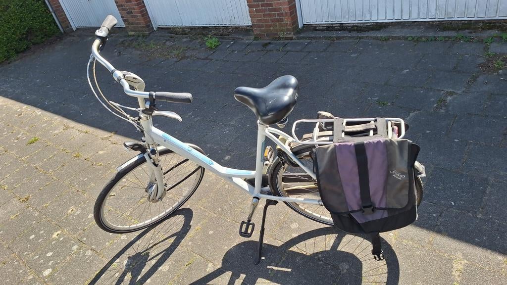 Batavus damesfiets Monaco wit, Ophalen, Gebruikt, Versnellingen, Batavus