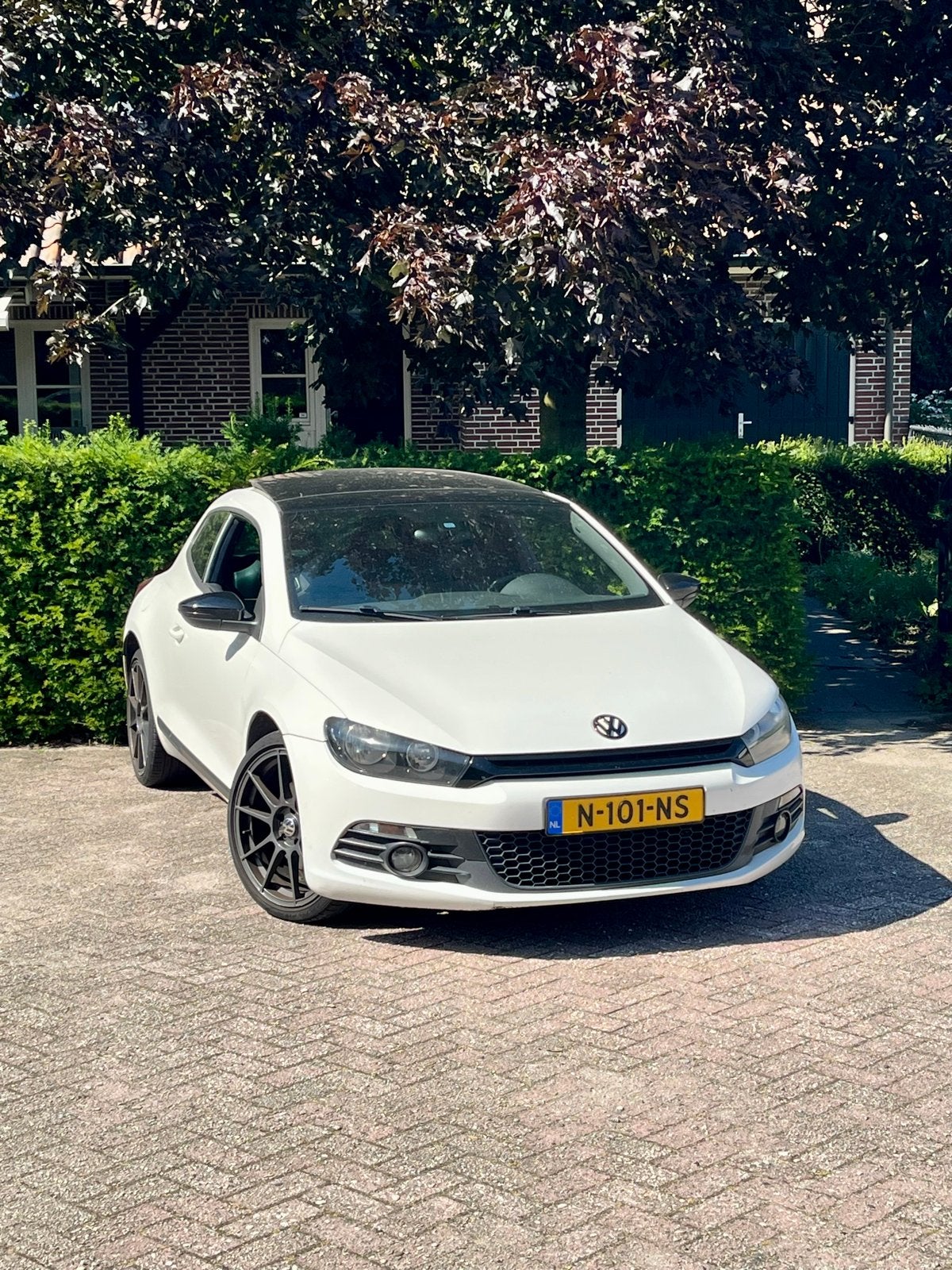 Volkswagen Scirocco 2.0 TSI DSG 2009 Wit, Auto's, Zwart, 4 cilinders, 1984 cc, 4 stoelen