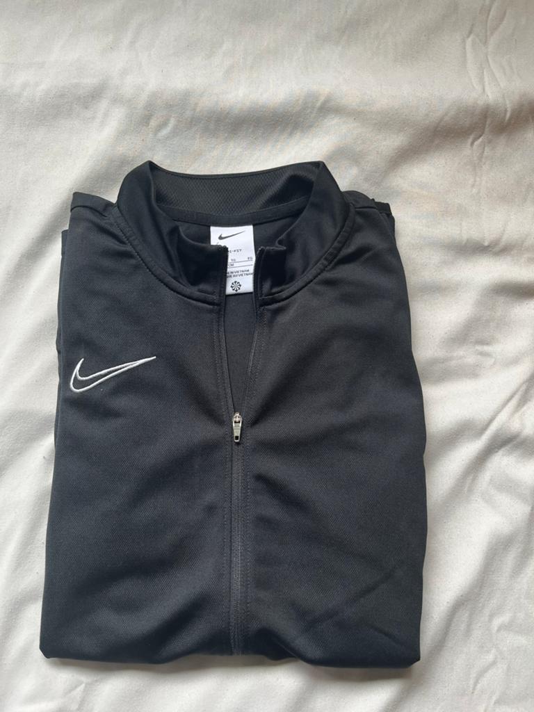 Nike sport vest maat 158-170., Kleding | Heren, Truien en Vesten, Ophalen of Verzenden, Zo goed als nieuw, Overige maten, Zwart