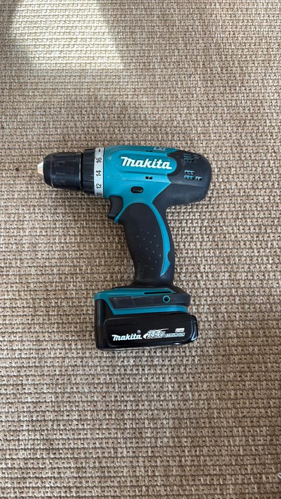 Makita DDF343 Accuboormachine 14.4V, Doe-het-zelf en Verbouw, Gereedschap | Boormachines, Gebruikt, Variabele snelheid, Ophalen of Verzenden