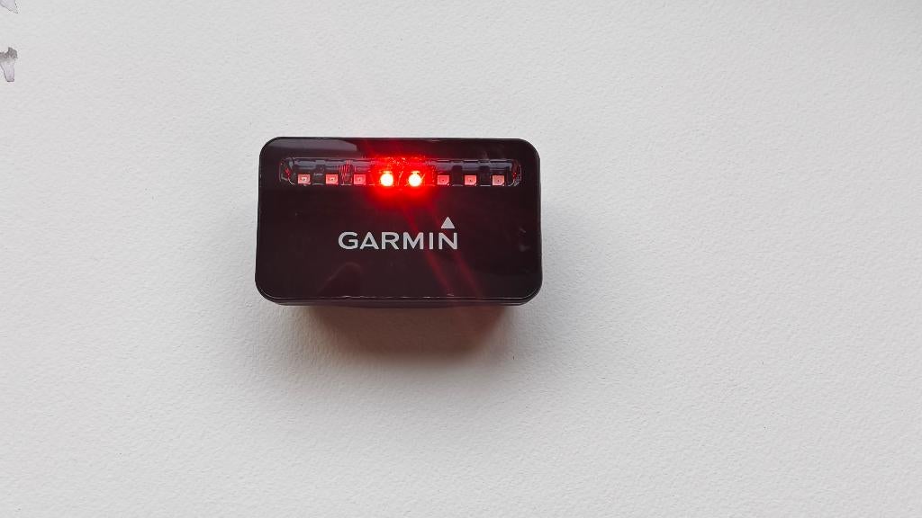 GARMIN Varia RTL500, Fietsen en Brommers, Fietsaccessoires | Fietsverlichting, Achterlicht, Gebruikt, Accu, Waterbestendig, Ophalen of Verzenden