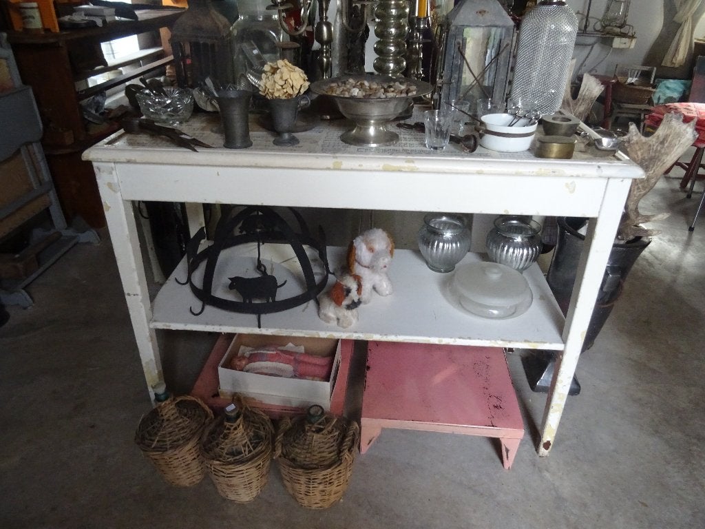leuke witte antiek brocante tafel met onderblad, Ophalen