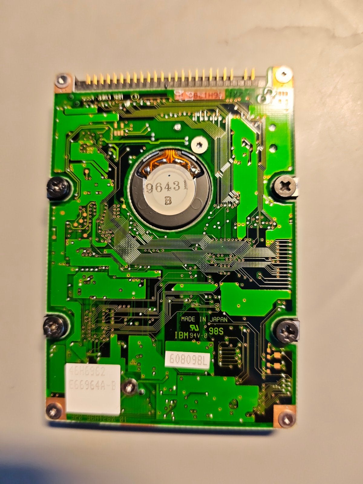 Foto 2 van IBM 46H6067 1.4GB IDE 2.5 12.5mm Hard Drive