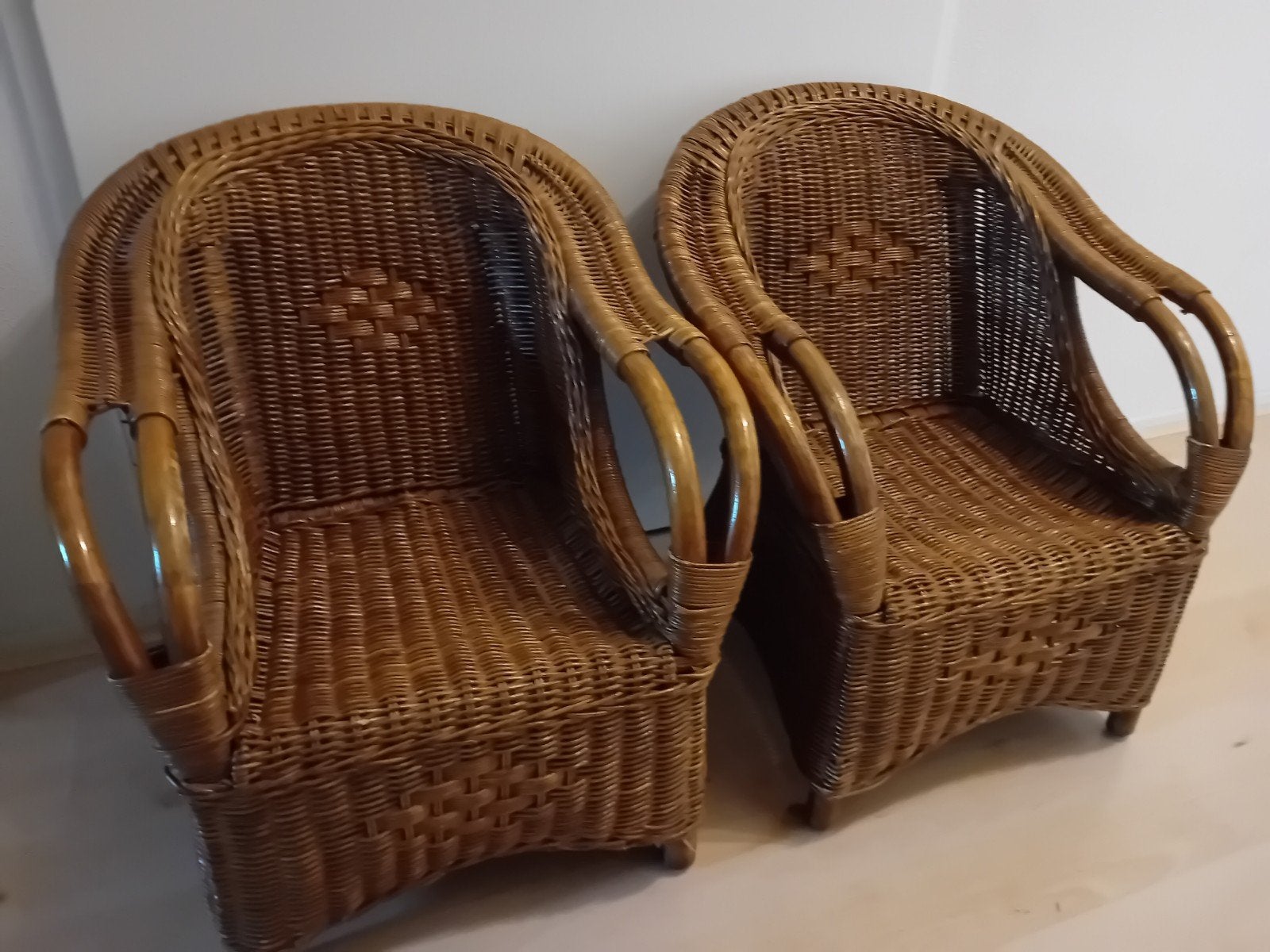 Twee rieten kinderstoelen, Ophalen, Gebruikt, Twee, Bruin