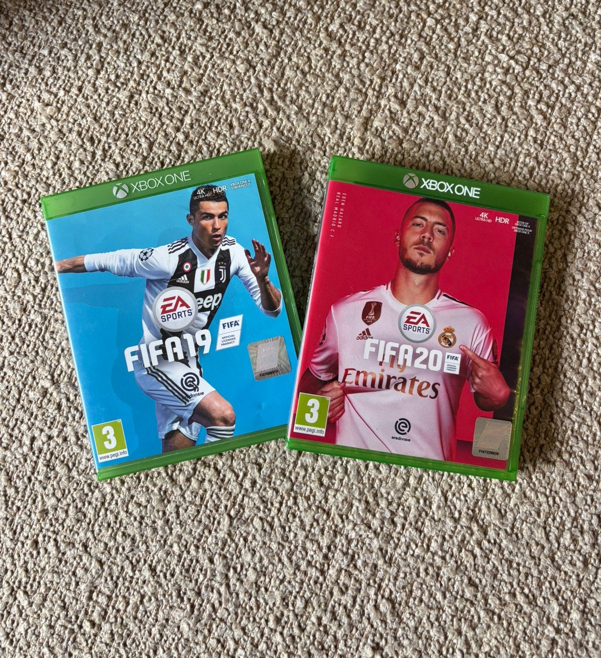 Fifa 19 & 20 Xbox one, Verzamelen, Verzenden, Zo goed als nieuw, Speelkaart(en)