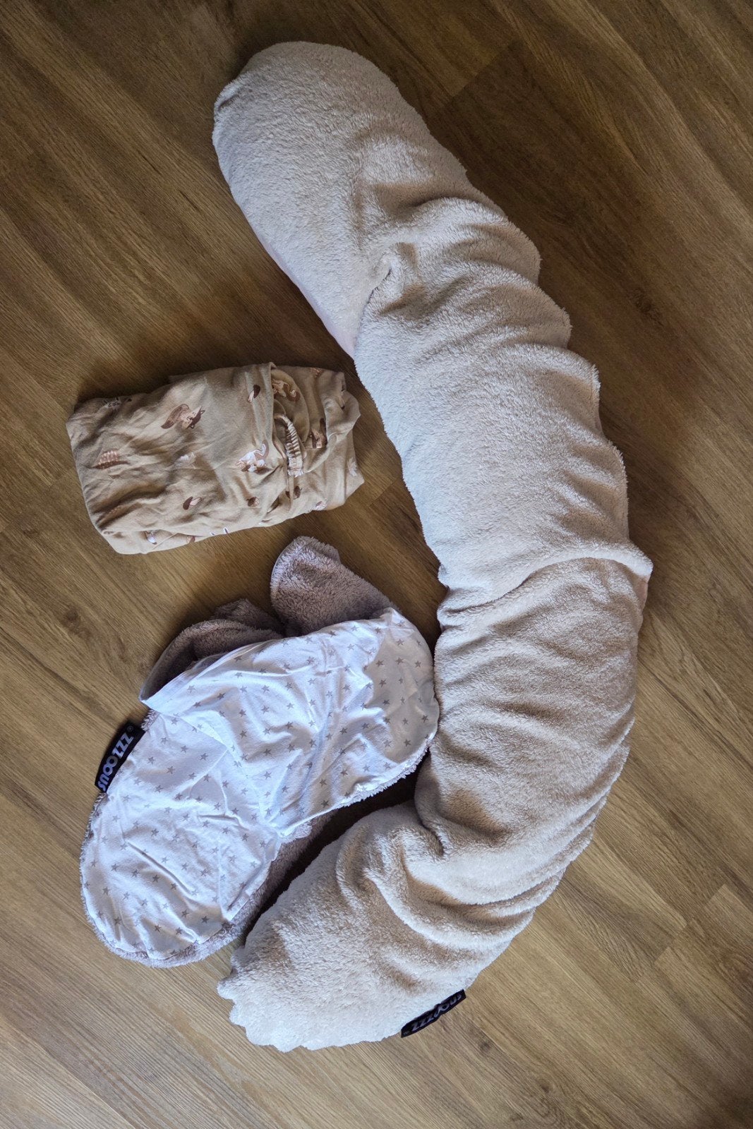 Snoozzz Voedingskussen met diverse extra's, Ophalen, Zo goed als nieuw, Voedingskussen