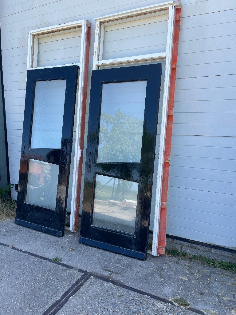 Te koop 2 buitendeuren met kozijnen, Doe-het-zelf en Verbouw, Ophalen, Gebruikt, Buitendeur, 200 tot 215 cm