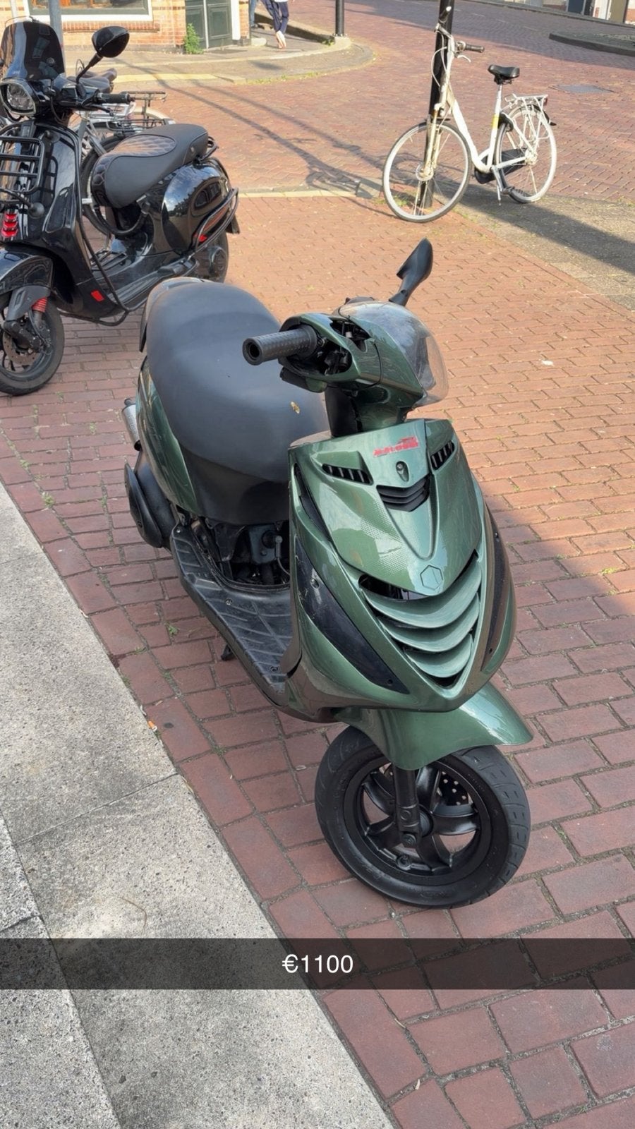 Piaggio Zip Scooter - groen zonder 123, Fietsen en Brommers, Scooters | Piaggio, Gebruikt, Zip, Maximaal 45 km/u, Benzine, Ophalen of Verzenden