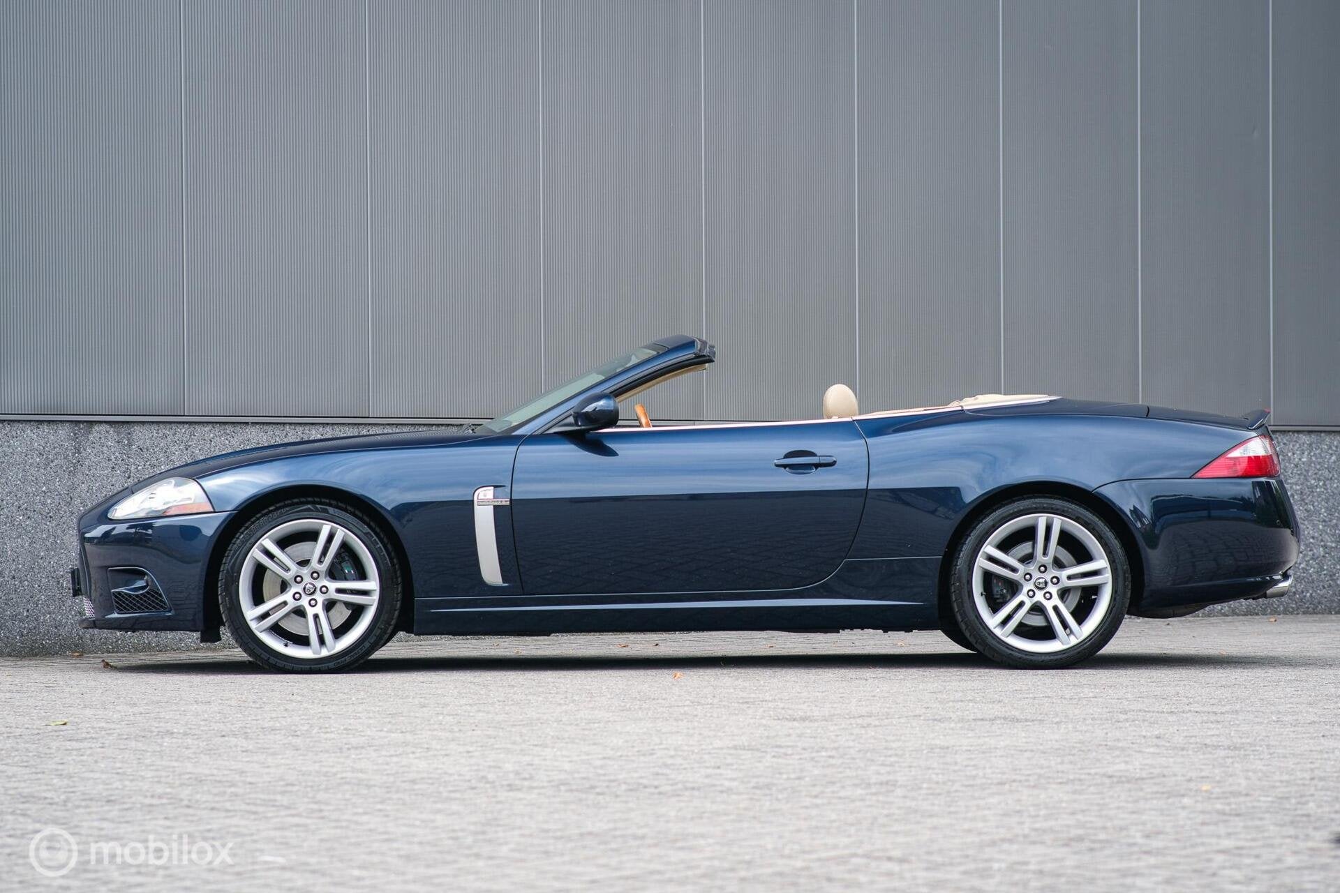 Jaguar XKR 4.2 V8 Convertible 416 pk | Indigo Blue | Stoel +, Auto's, Jaguar, Achterwielaandrijving, Gebruikt, Cabriolet, Leder