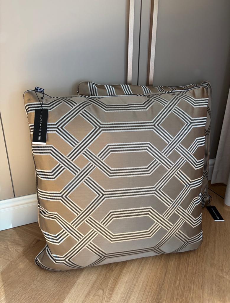 2x nieuwe Eichholtz cushion fontaine Brown / kussens, Ophalen of Verzenden, Zo goed als nieuw, Bruin