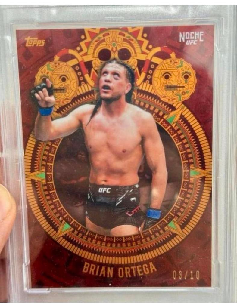 2024 TOPPS NOCHE UFC #5D BRIAN ORTEGA Red PSA-10 grade, Spelerskaart, Nieuw, Ophalen of Verzenden, H