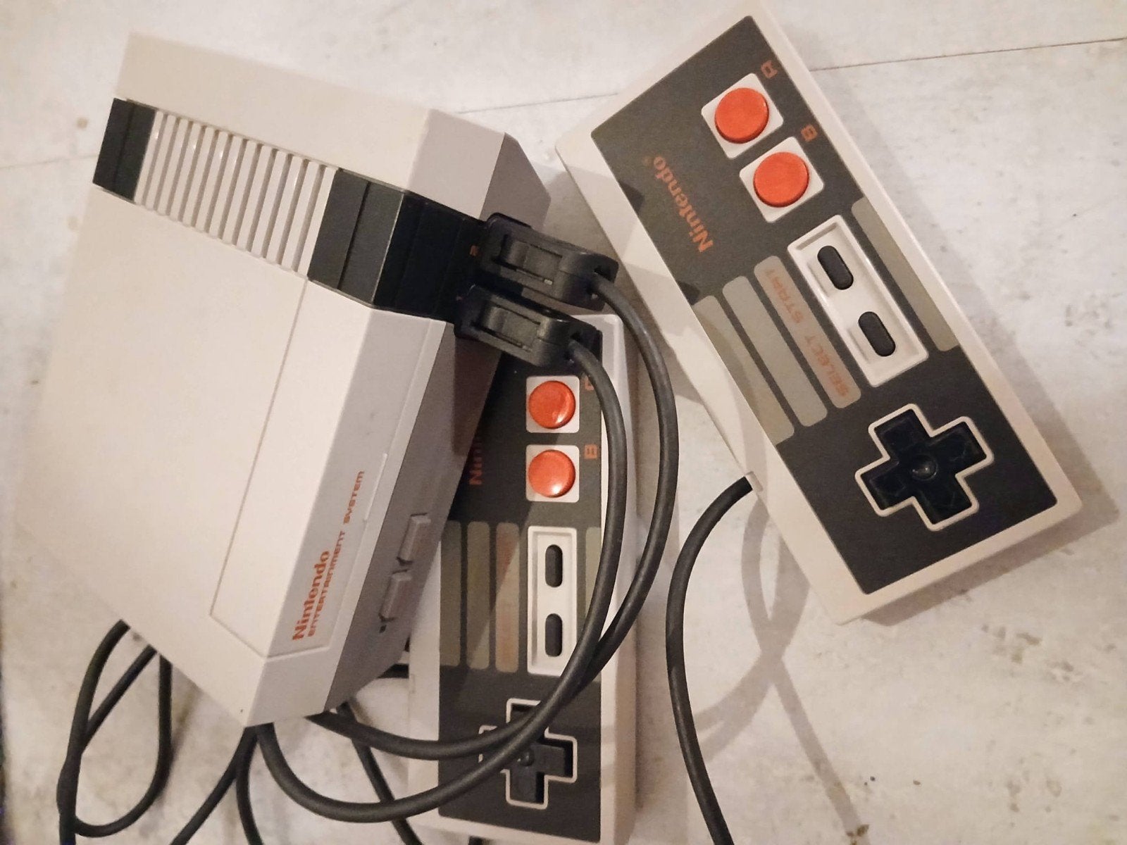 Nintendo Entertainment System (NES) met 2 controllers, Ophalen of Verzenden, Gebruikt, Met 2 controllers