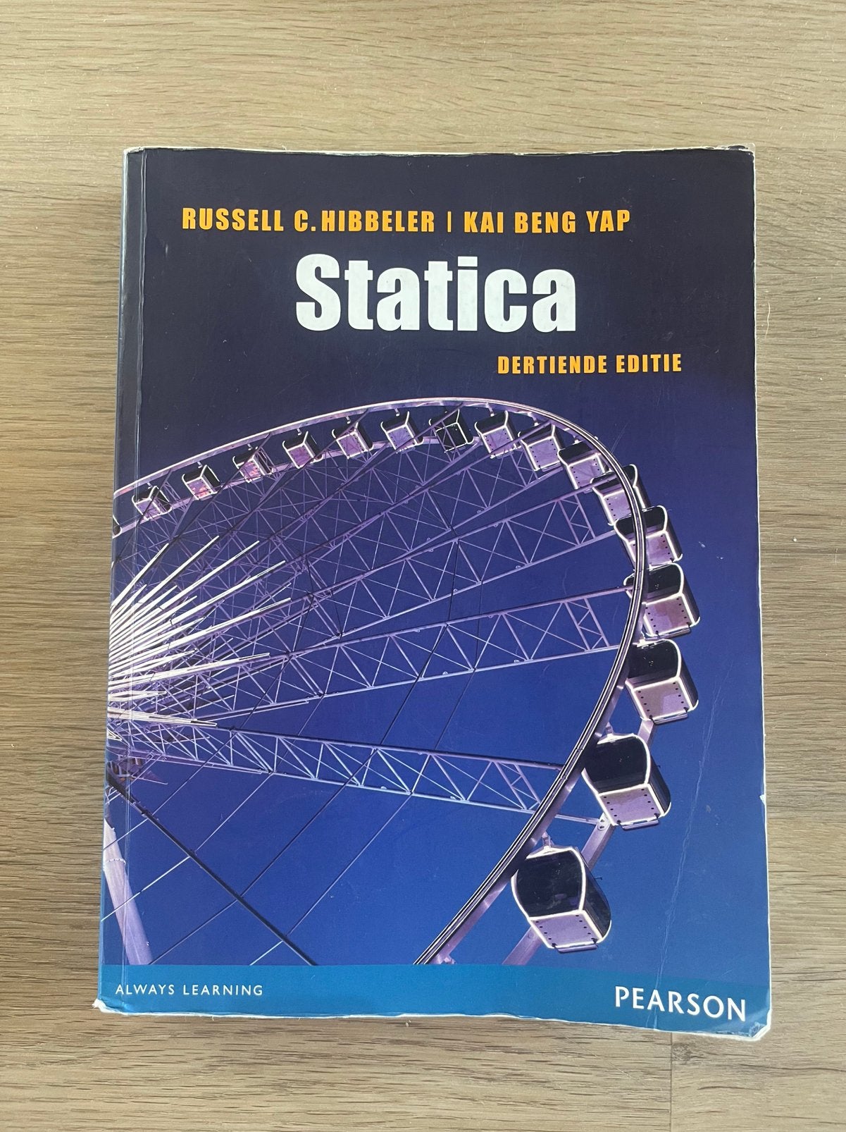 Statica Hibbeler 13e editie, Boeken, Ophalen of Verzenden, Zo goed als nieuw, Overige uitgevers