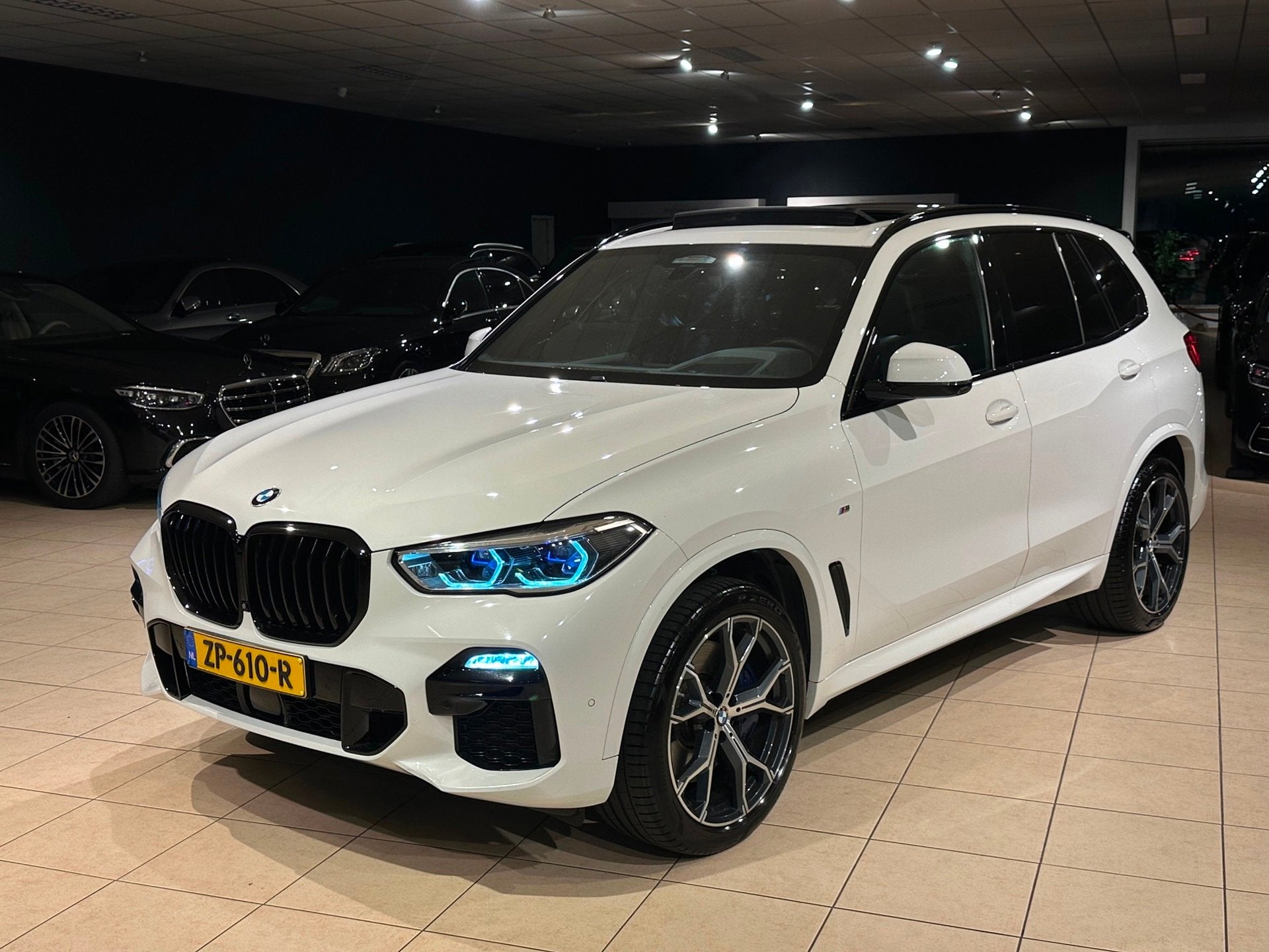 BMW X5 XDrive40i M-SPORT/LASER/TREKHAAK/PANO/ACC/HUD, Auto's, Automaat, Dealer onderhouden, Gebruikt, Bedrijf