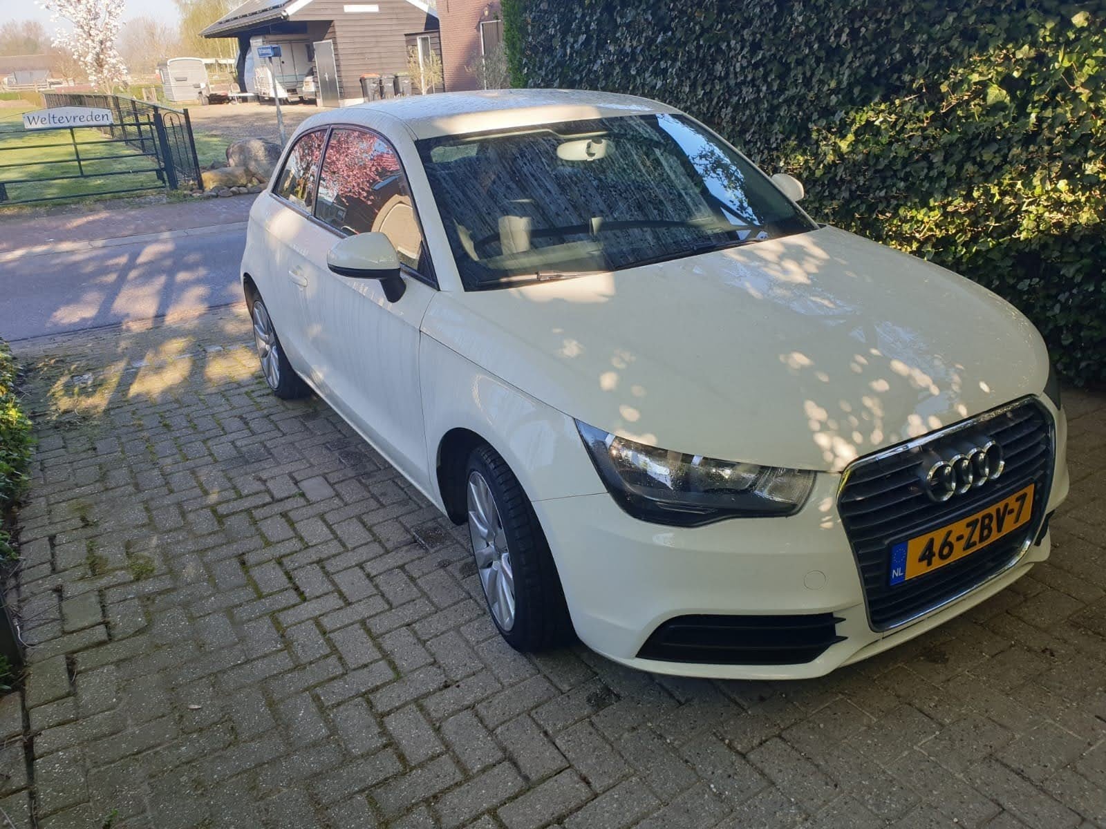 Audi A1 1.2 Tfsi 63KW 2013 Wit, Auto's, Voorwielaandrijving, 4 cilinders, 4 stoelen, Wit