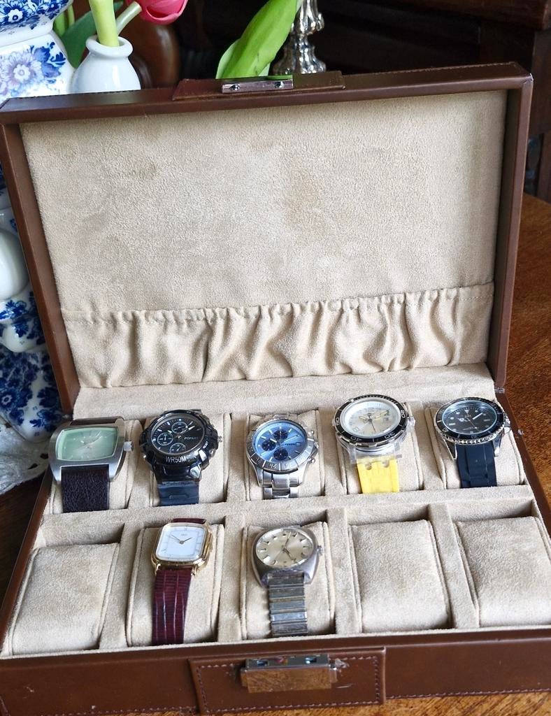 Horlogebox met diverse merken horloges, Verzenden, Gebruikt, Polshorloge, Overige merken