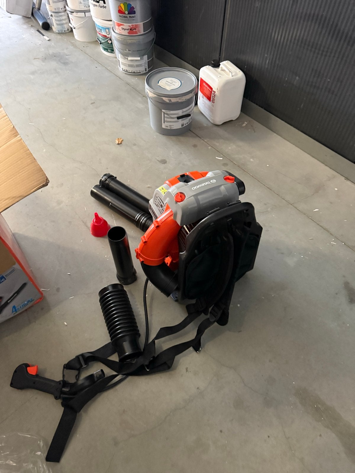 Nieuw Daewoo Benzine Bladblazer Ruggedragen, Tuin en Terras, Bladblazers, Nieuw, Ruggedragen, Benzine, Ophalen