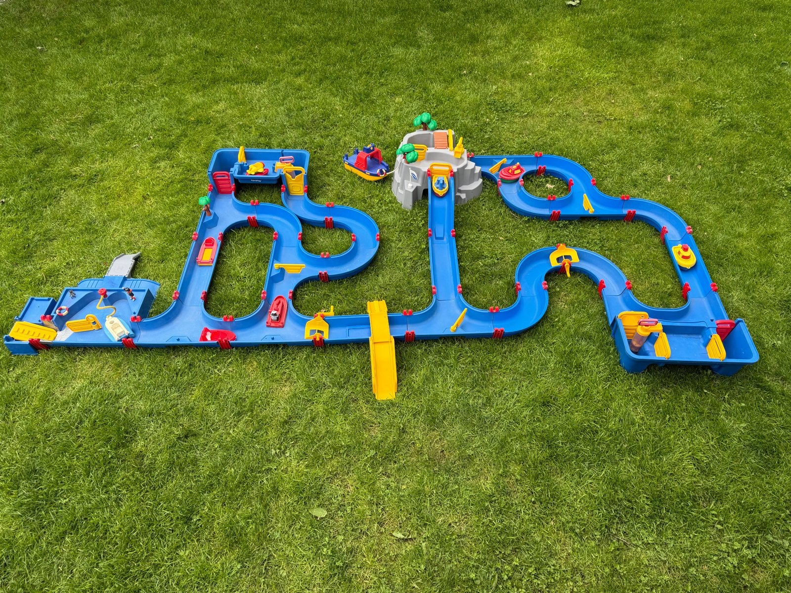 Grote Aquaplay waterbaan met veel accessoires, Ophalen, Gebruikt
