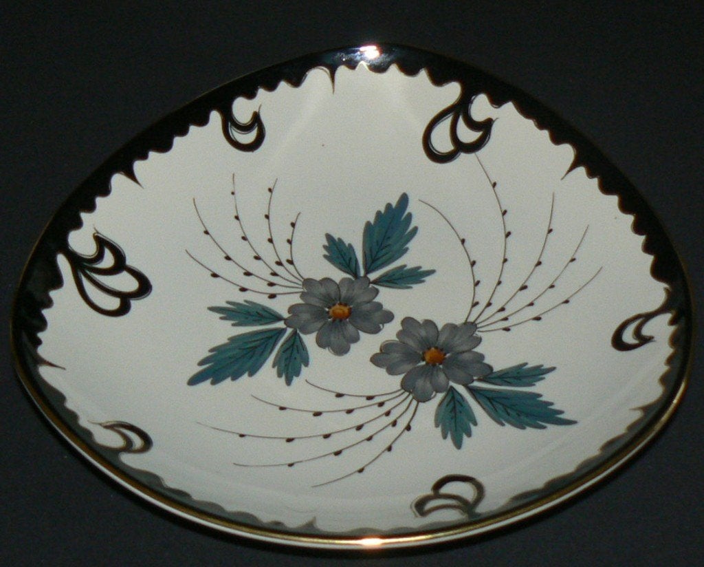 Flora Gouda Holland Handgeschilderde Schaal, Ophalen of Verzenden