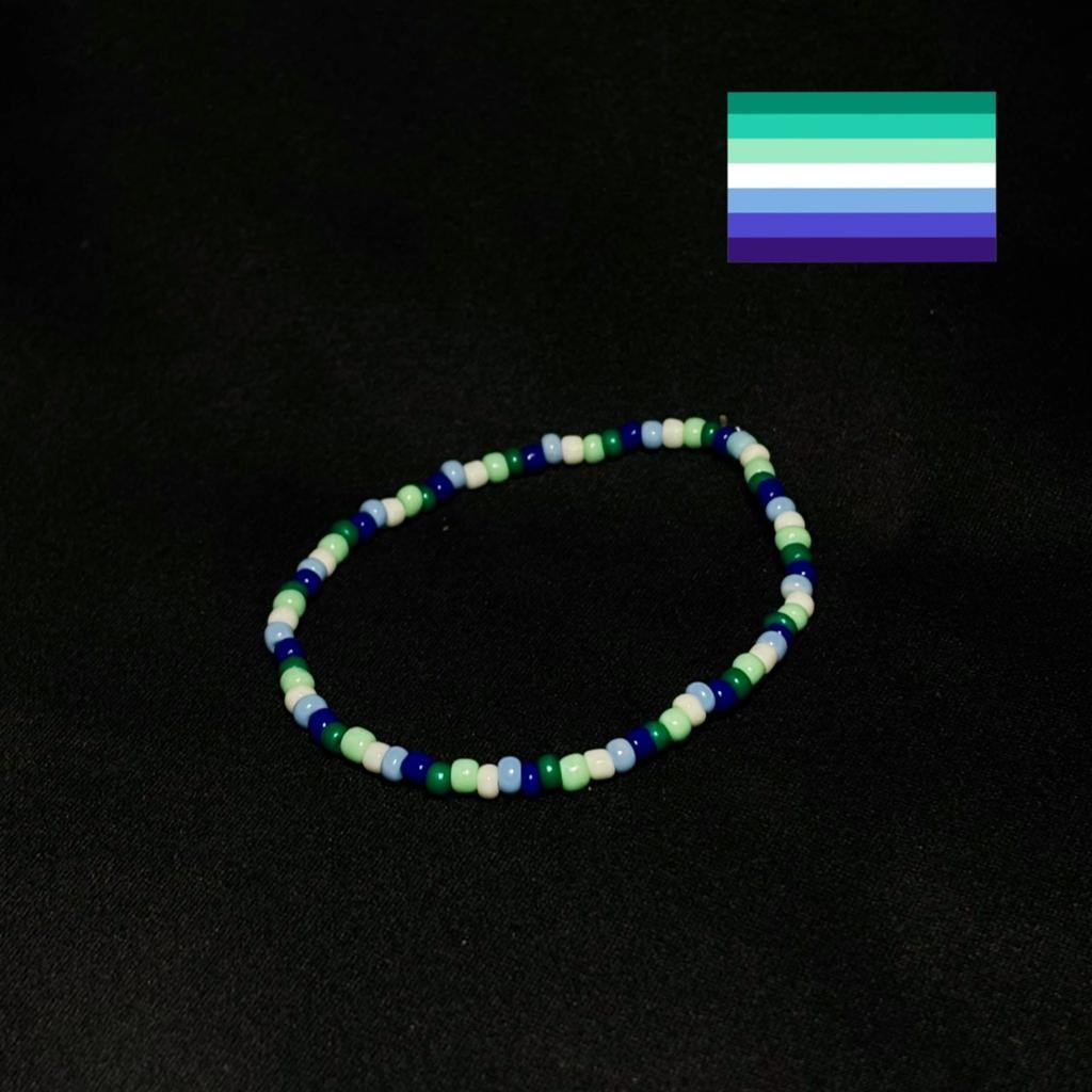 Handgemaakt male/gay pride armbandje (blauw groene vlag), Verzenden, Nieuw, Overige materialen