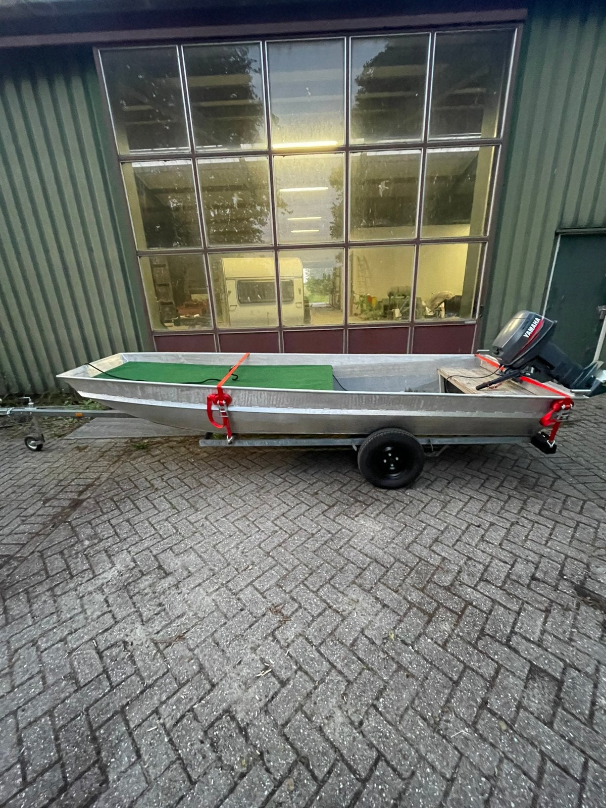 Aluminium platbodem met trailen en motor, Ophalen, Gebruikt, 15 cm, 2 m