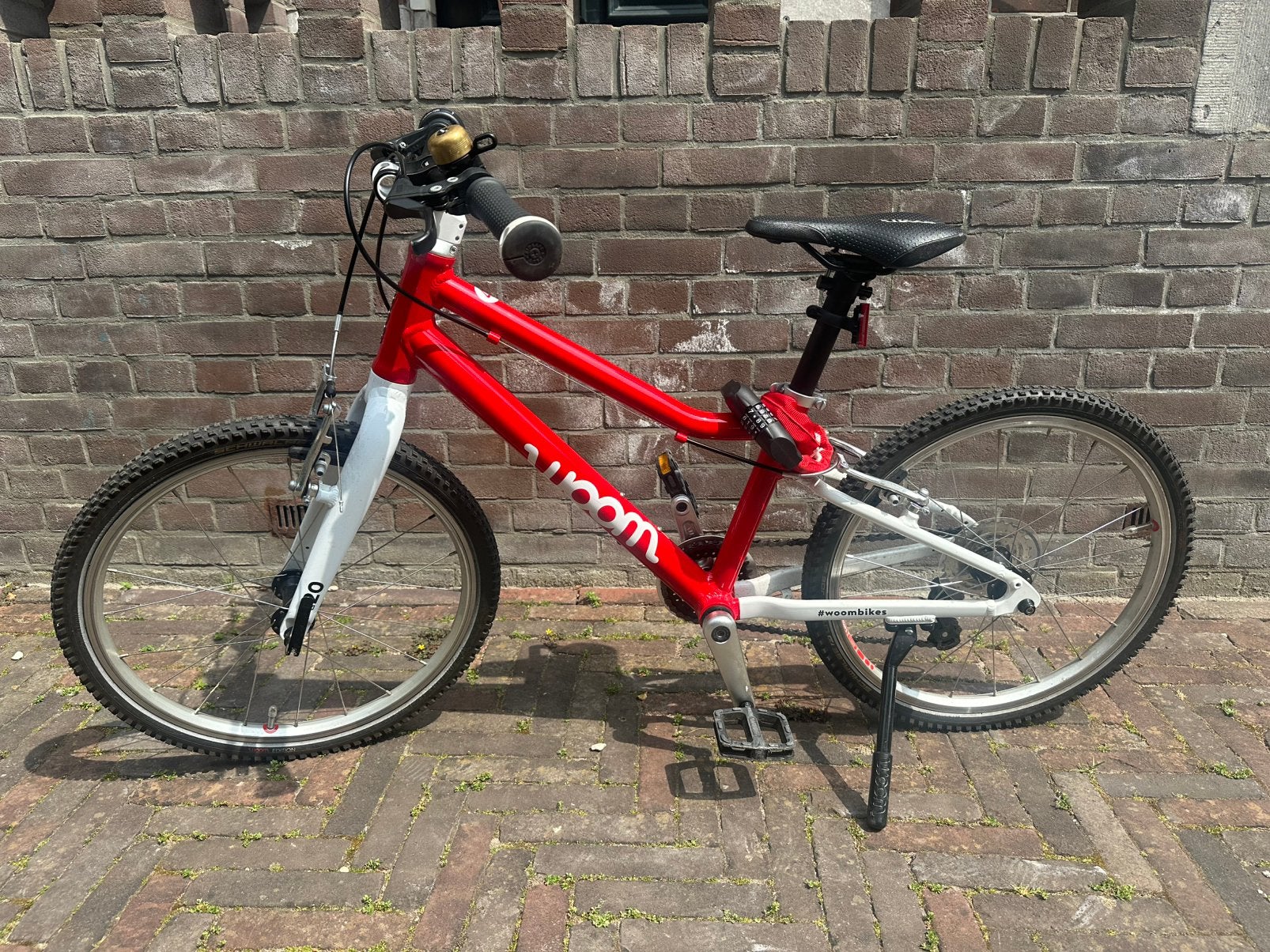 Woom 4 fiets rood, Fietsen en Brommers, Fietsen | Kinderfietsjes, Ophalen of Verzenden, Zo goed als nieuw, 16 tot 20 inch