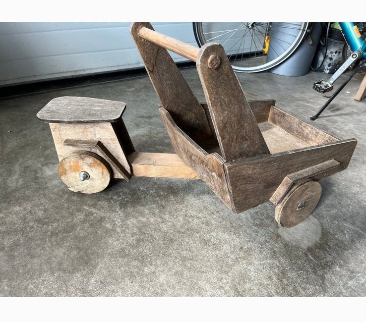 Houten karretje ( gratis ), Ophalen, Gebruikt, Rij- of Hobbelspeelgoed