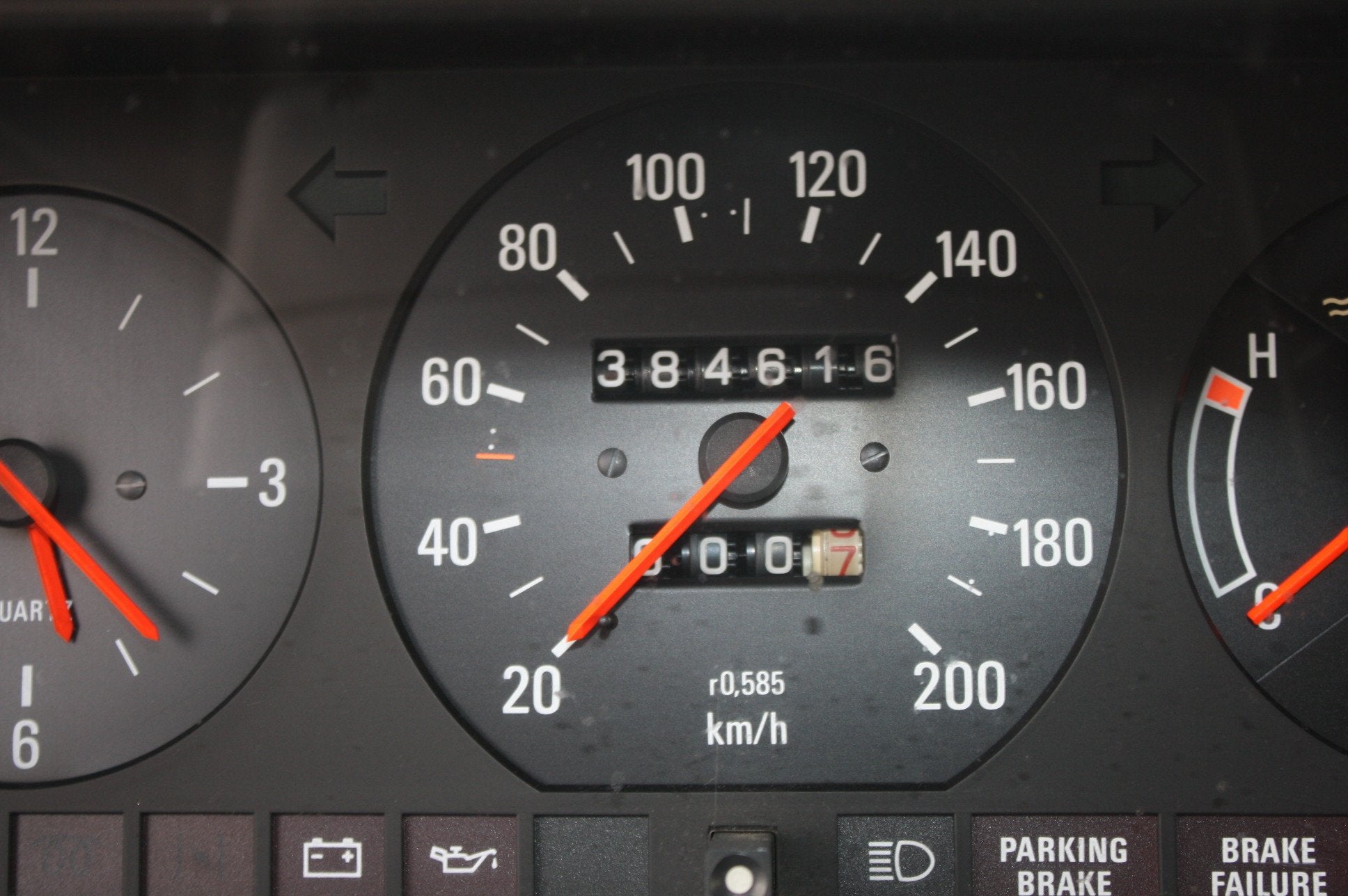 Volvo 245 GL D6 met Overdrive (bj 1981), foto 7