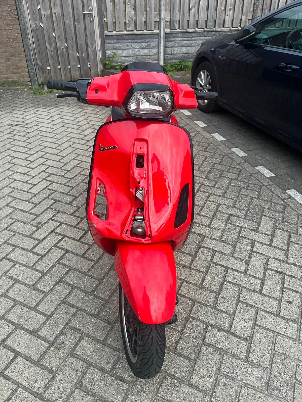 Vespa sprint rood - Met schade, Fietsen en Brommers, Ophalen, Gebruikt, Maximaal 45 km/u, Vespa S