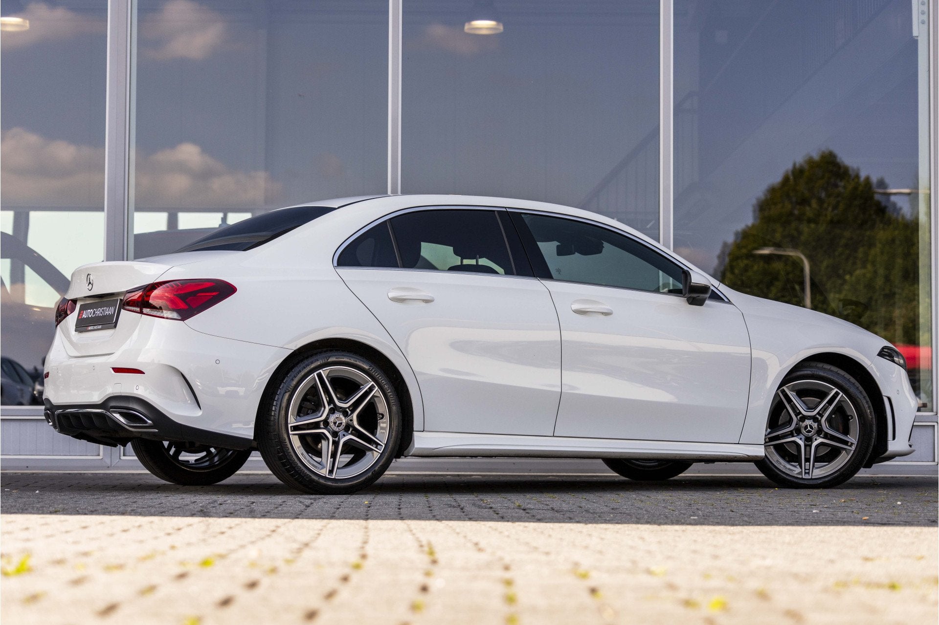Mercedes-Benz A-Klasse 180 Business Solution AMG | Camera |, 12 maanden, 136 pk, Gebruikt, Euro 6
