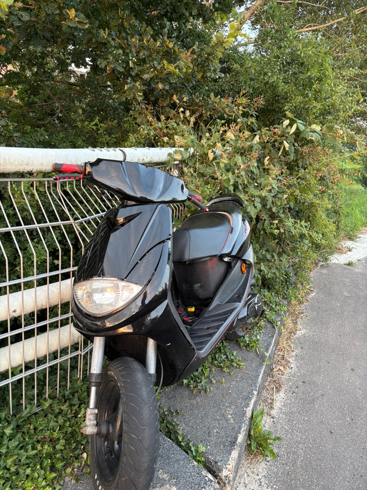 Vivacity 70cc Malossi, Fietsen en Brommers, Scooters | Peugeot, Zo goed als nieuw, Vivacity, Tweetakt, Ophalen